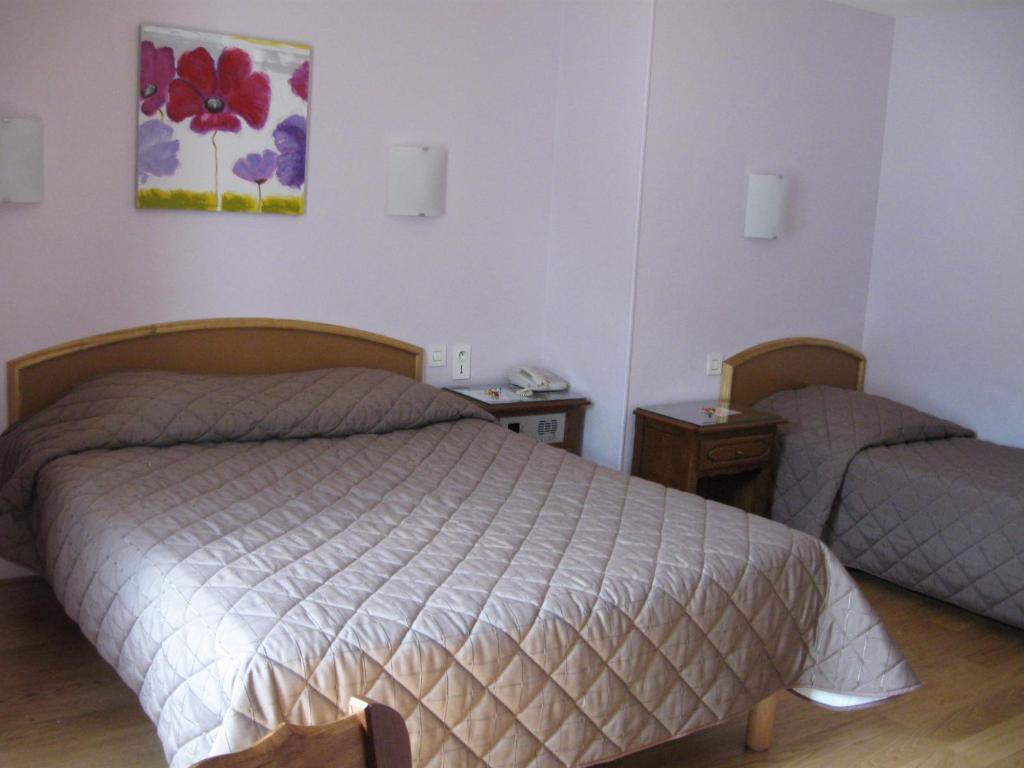 Hotel Cheval De Bronze Remiremont Oda fotoğraf